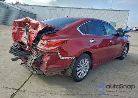 2015 Nissan Altima 2.5 z USA, uszkodzony, nr VIN 1N4AL3AP4FC285890